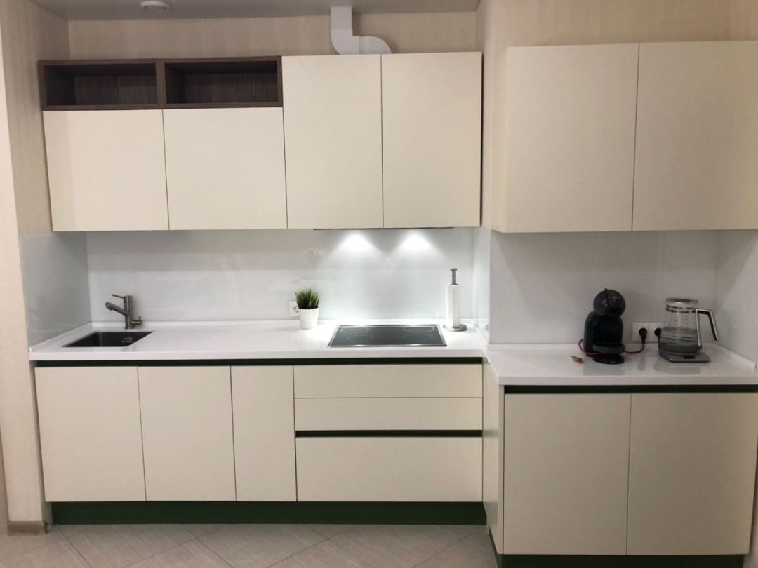 Кухонная столешница из камня на заказ в СПб