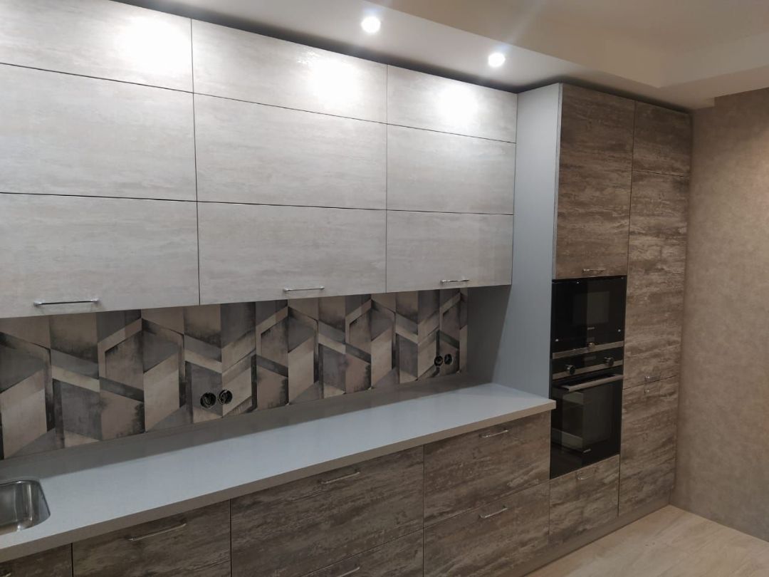 Кухонная столешница из камня на заказ в СПб