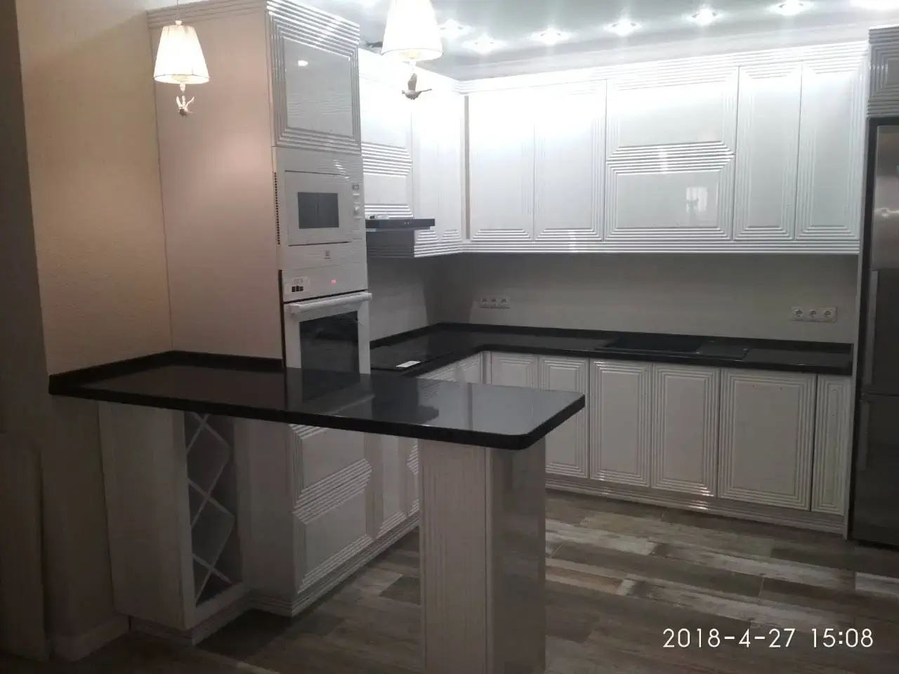 Кухонная столешница из камня на заказ в СПб